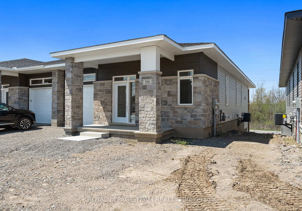 1086-moore-street-brockville-ontario-x12643532