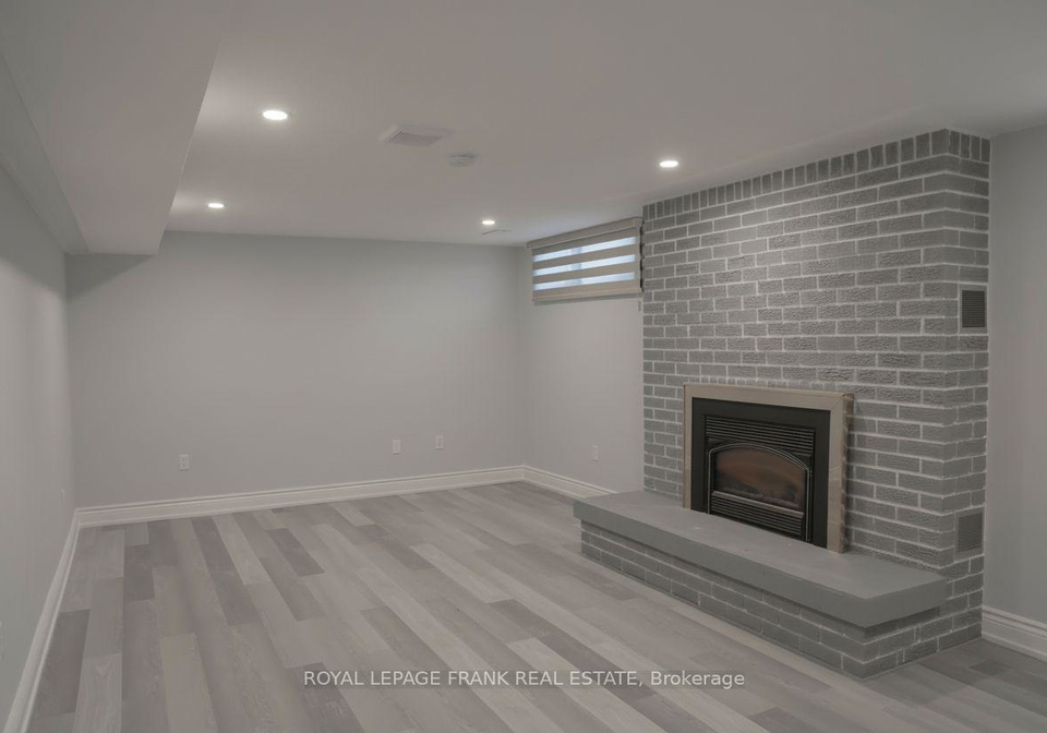 1-crescent-court-e-kawartha-lakes-ontario-x12643588