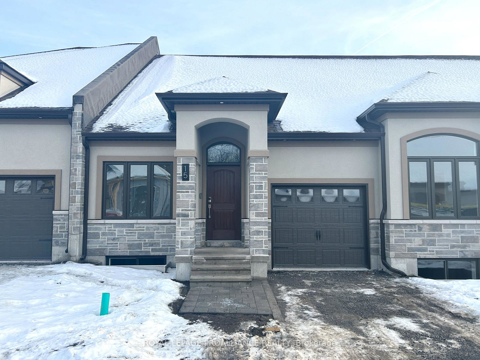 99-cloverleaf-drive-belleville-ontario-x12643628