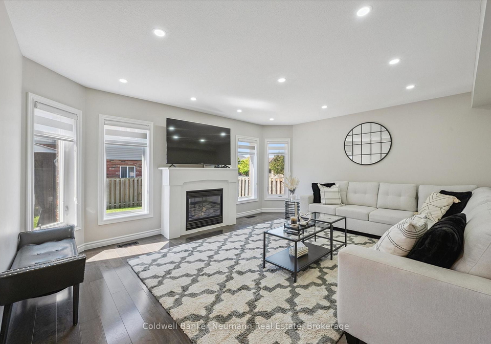 64-laughland-lane-guelph-ontario-x12643658