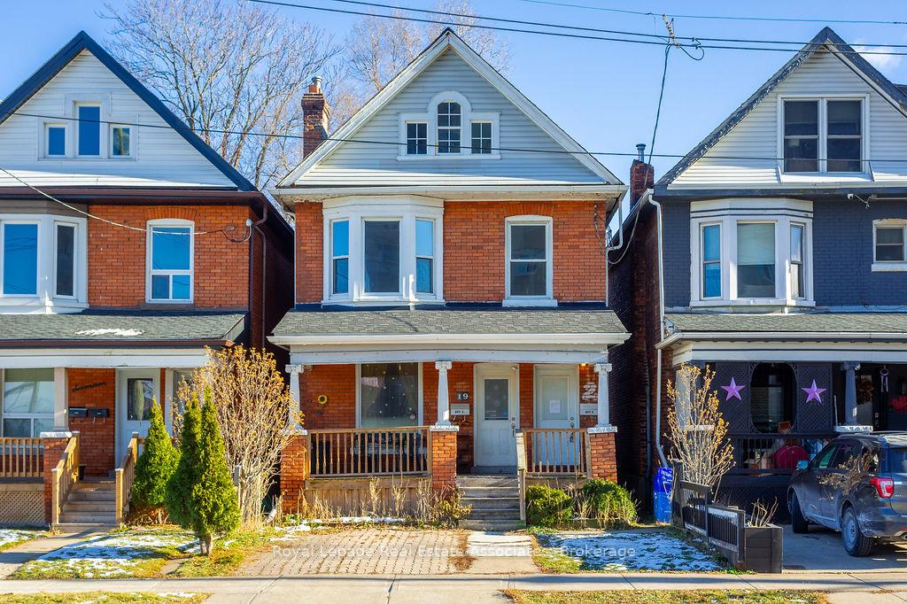19-sanford-avenue-s-hamilton-ontario-x12643748