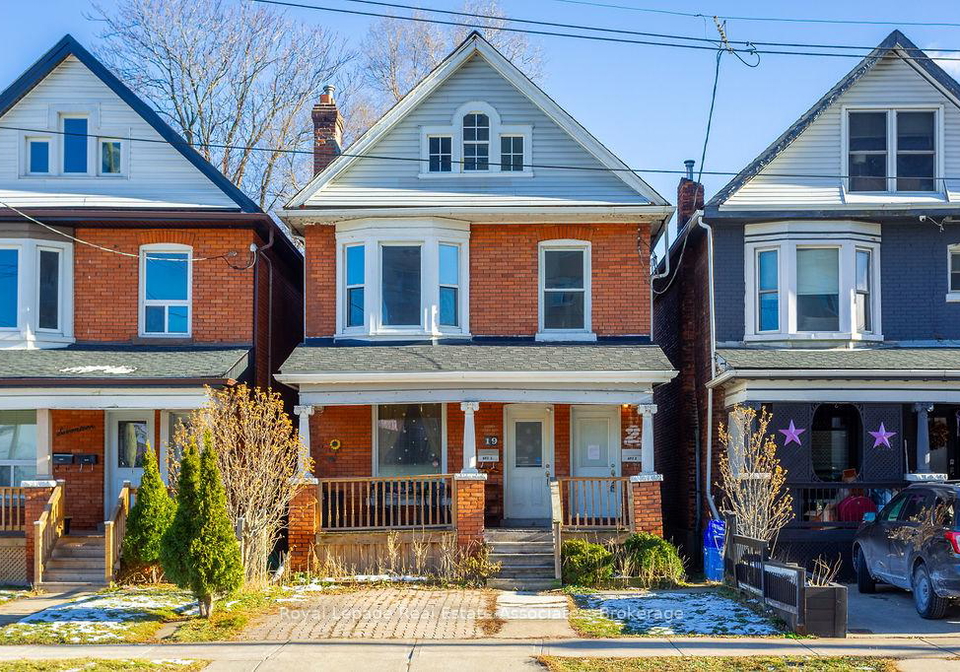 19-sanford-avenue-s-hamilton-ontario-x12643748