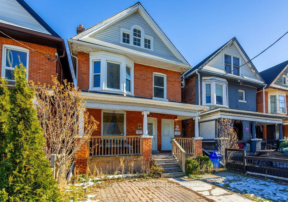 19-sanford-avenue-s-hamilton-ontario-x12643748