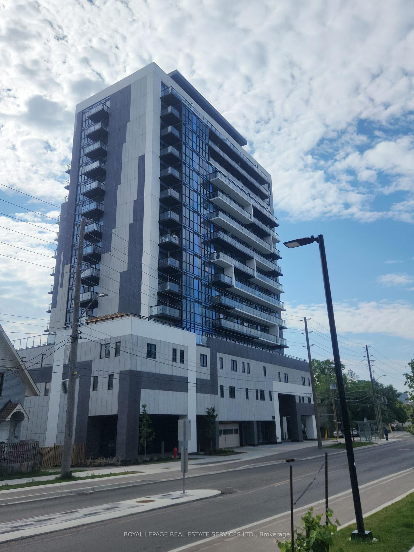 128-king-street-n-waterloo-ontario-x12643784