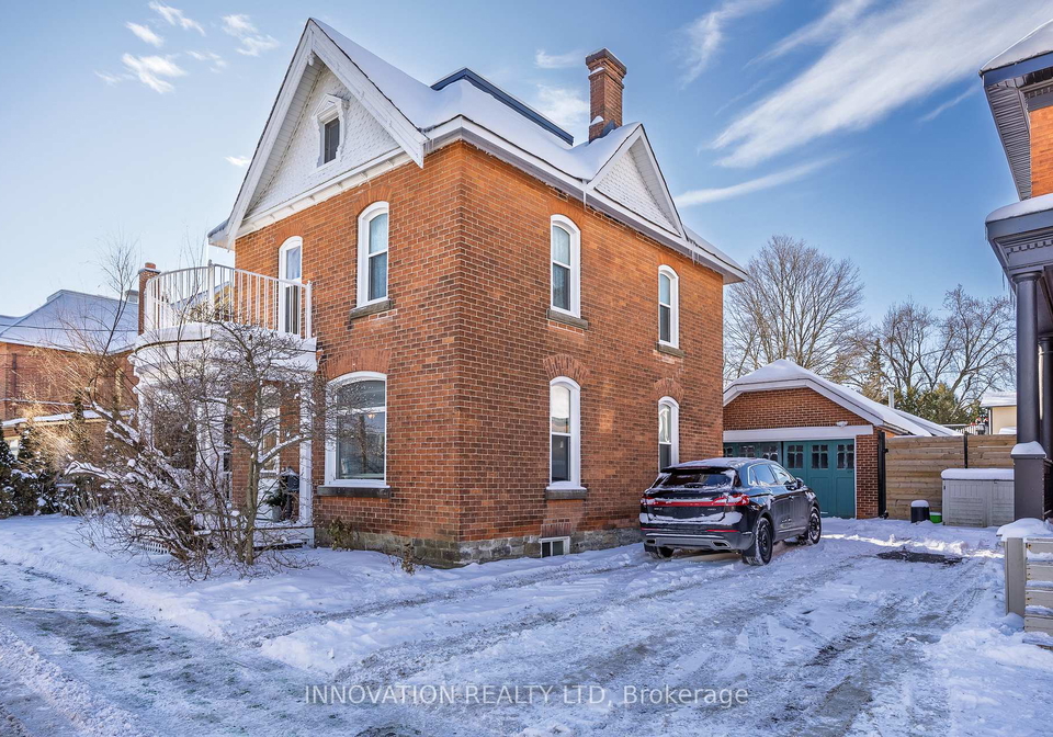 10-rochester-street-carleton-place-ontario-x12644114