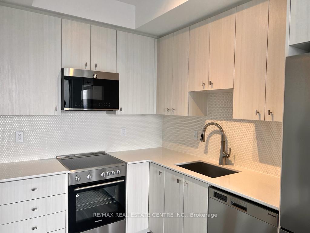 15-wellington-street-s-kitchener-ontario-x12644128