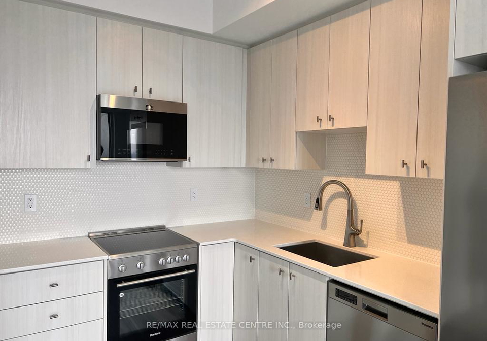 15-wellington-street-s-kitchener-ontario-x12644128