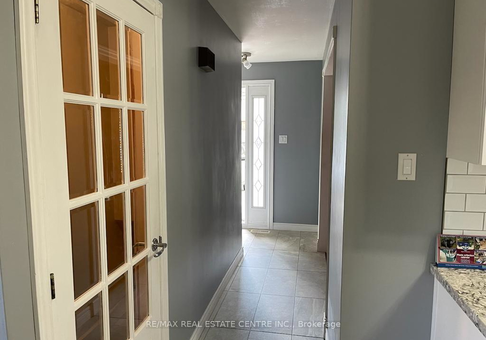 64-sandsprings-crescent-kitchener-ontario-x12644310