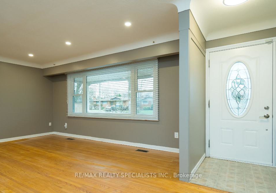 34-royal-manor-drive-st-catharines-ontario-x12646182