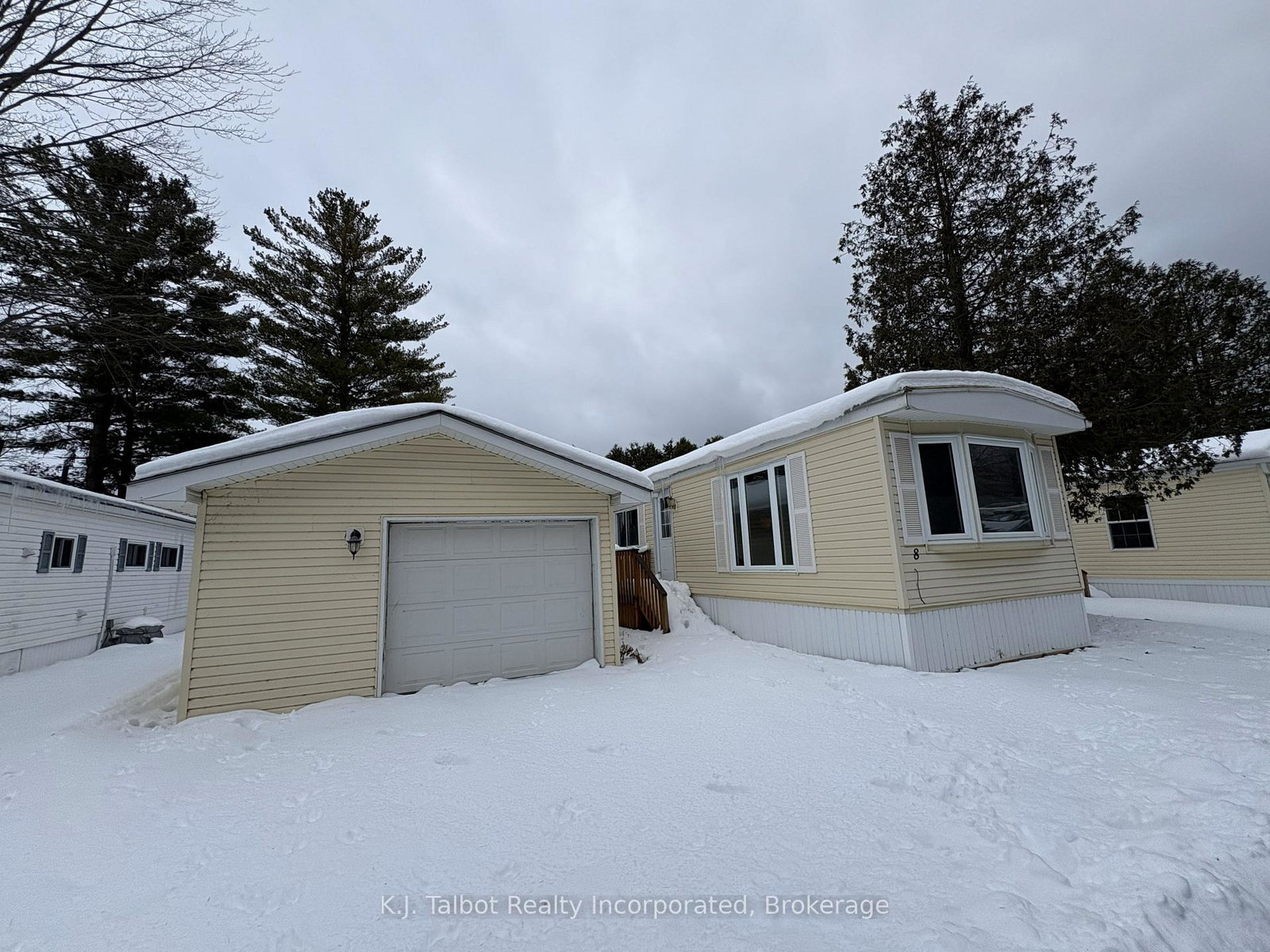 8-bloomsbury-street-ashfield-colborne-wawanosh-ontario-x12646864