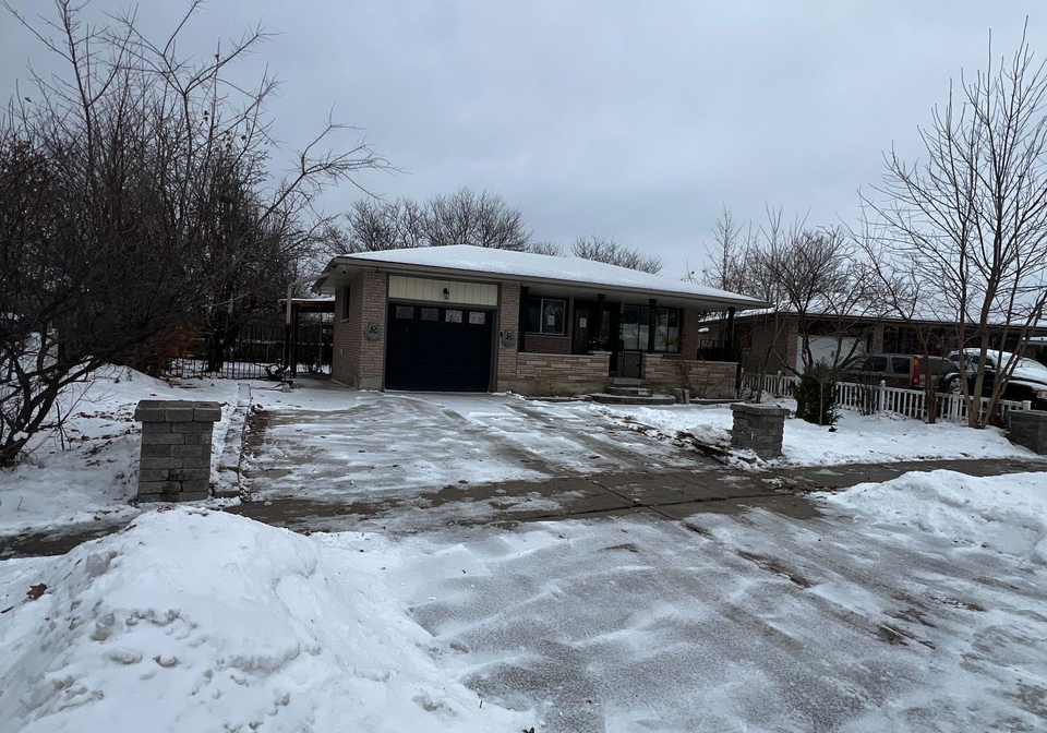310-elliott-street-s-cambridge-ontario-x12647070