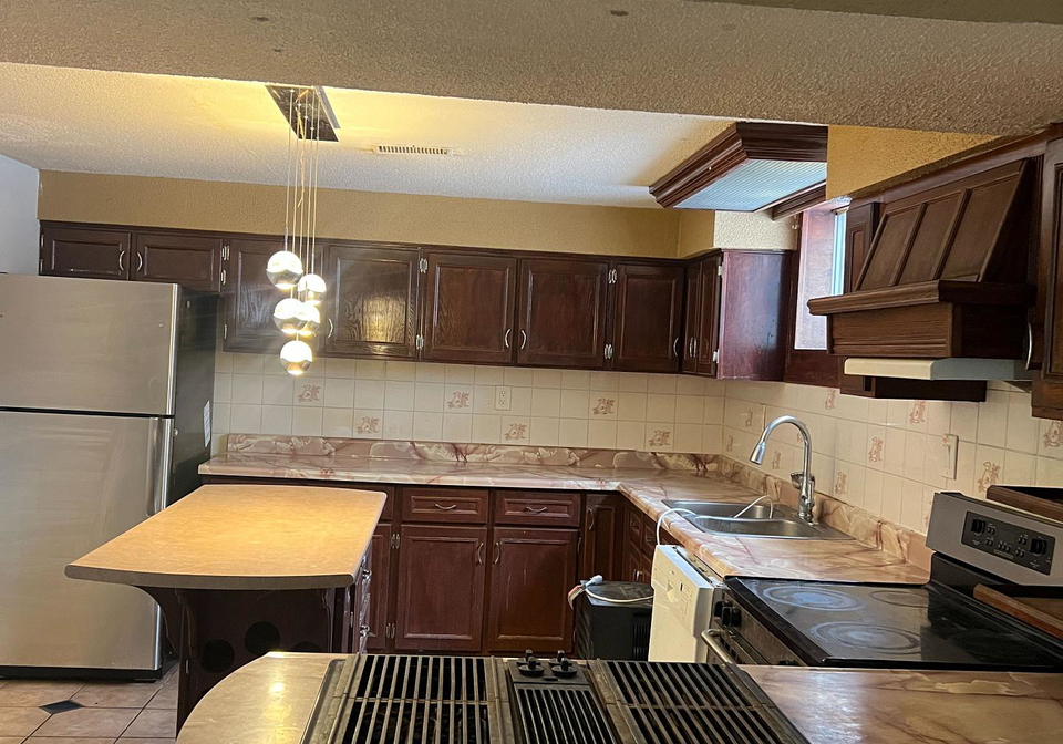 310-elliott-street-s-cambridge-ontario-x12647070