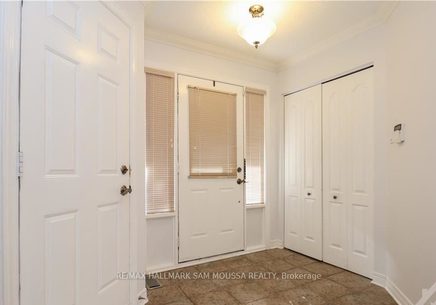 104-thornbury-crescent-ottawa-ontario-x12647546