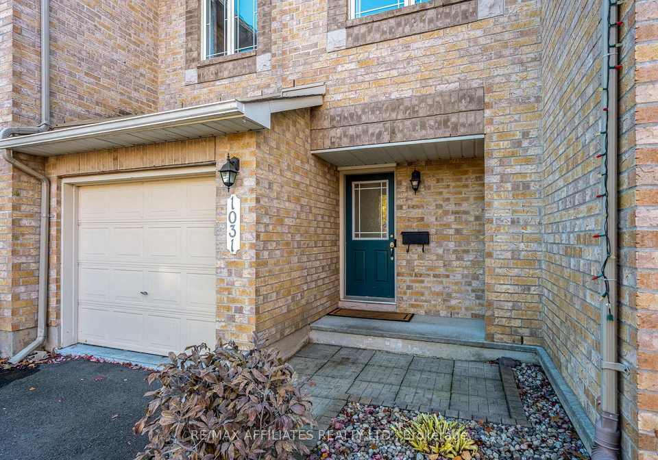 1031-capreol-street-ottawa-ontario-x12647658