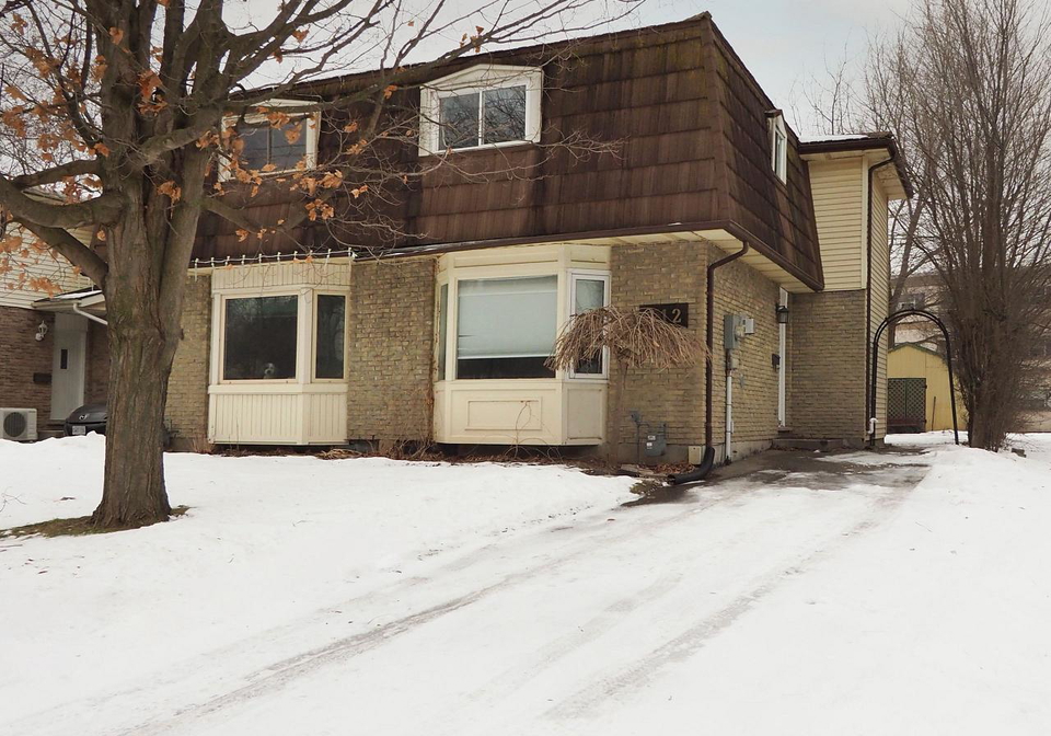 112-green-valley-drive-kitchener-ontario-x12647676