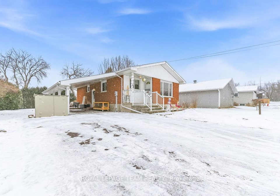 13-archibald-street-whitewater-region-ontario-x12647772
