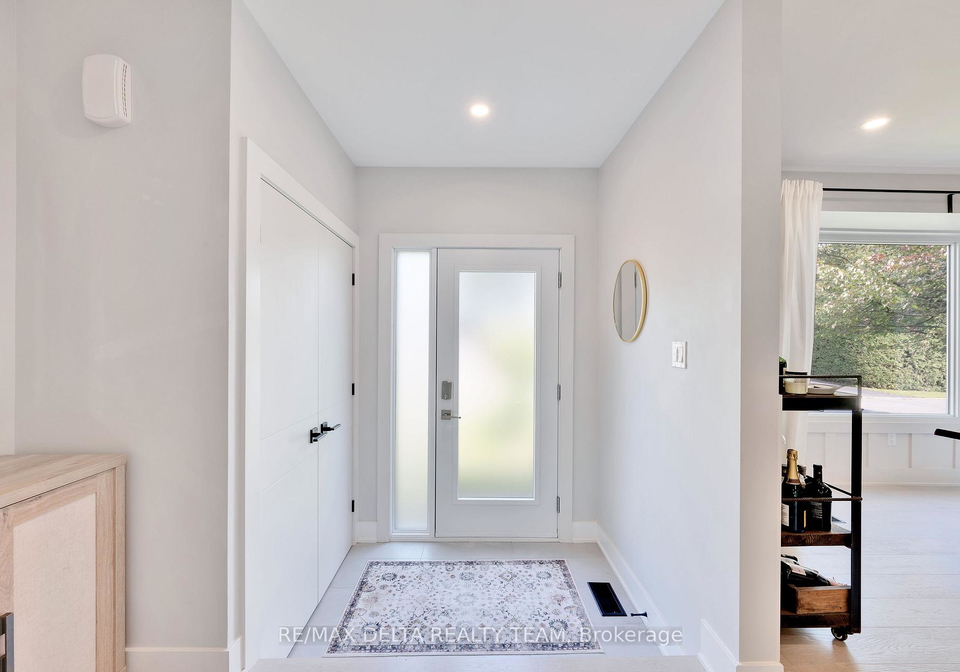 2556-gravelle-crescent-ottawa-ontario-x12648028