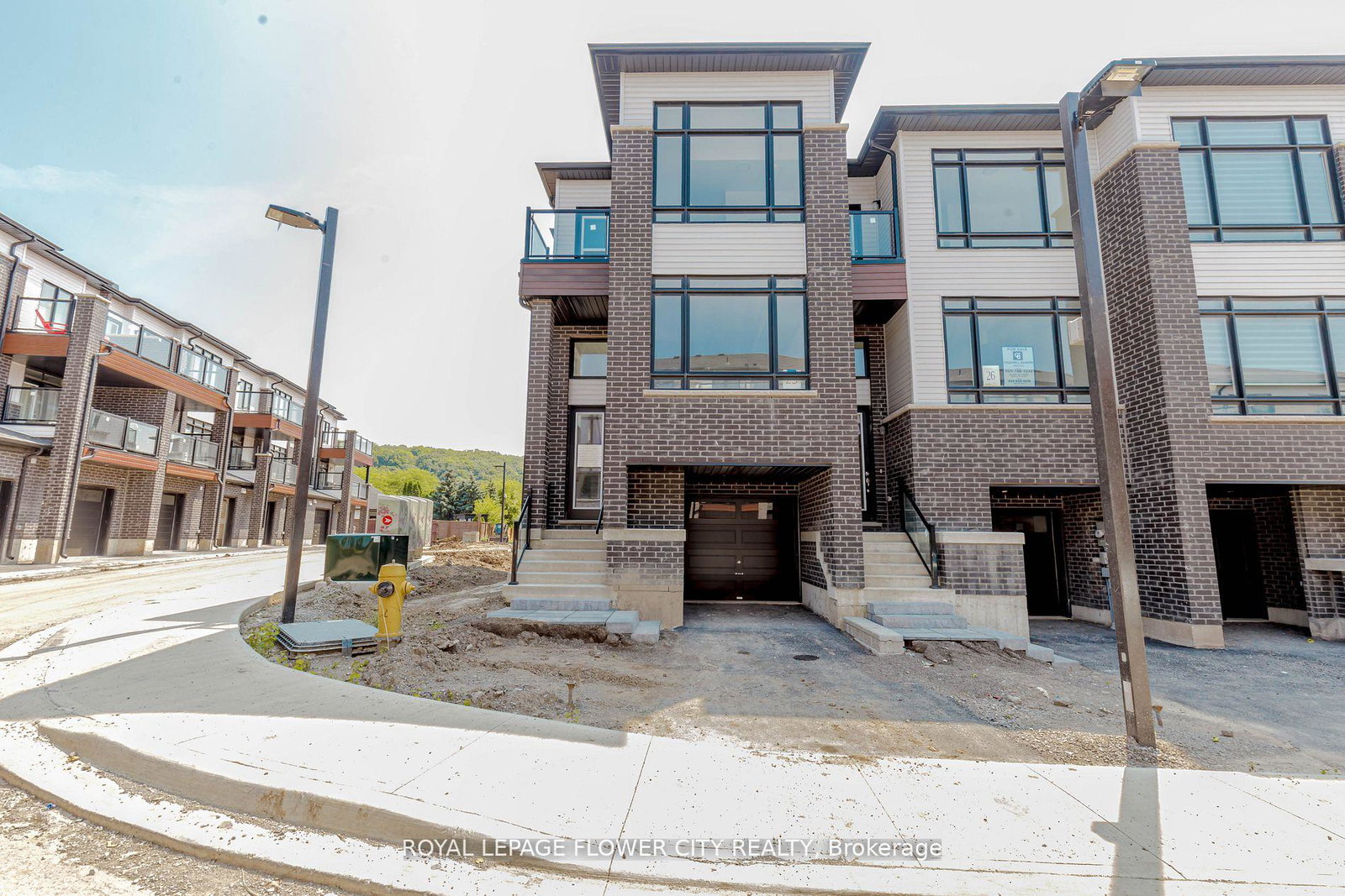 25-sidney-rose-common-st-catharines-ontario-x12649290