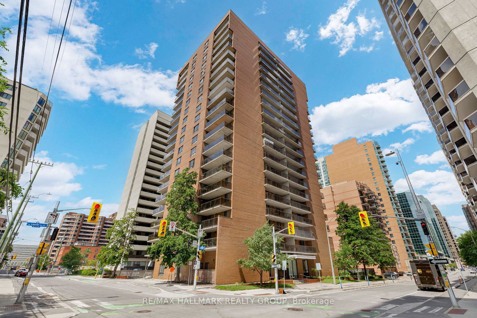 475-laurier-avenue-w-ottawa-ontario-x12649494