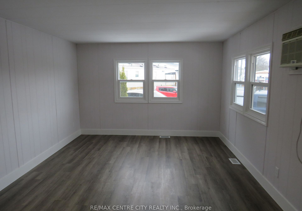2189-dundas-street-e-london-east-ontario-x12649732