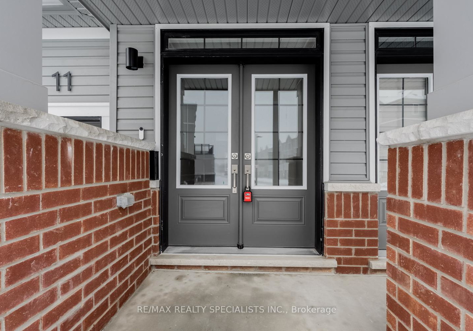 11-radium-common-cambridge-ontario-x12649780
