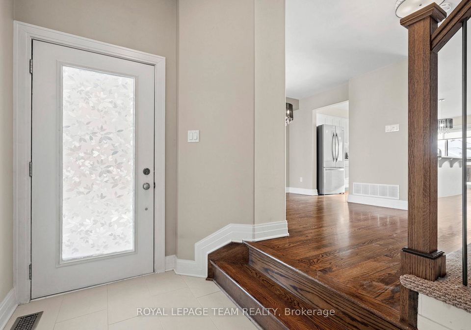 165-woodhurst-crescent-ottawa-ontario-x12649866