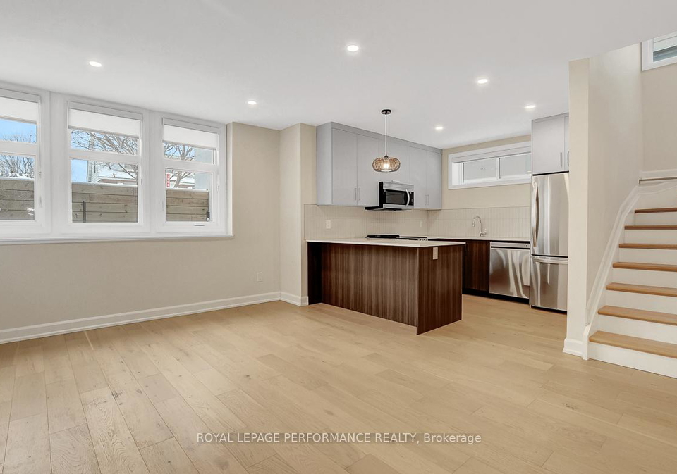 417-tweedsmuir-avenue-westboro-hampton-park-ottawa-ontario-x12650062