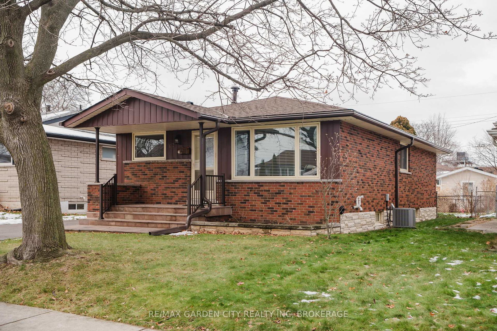 62-loyalist-drive-hamilton-ontario-x12651552