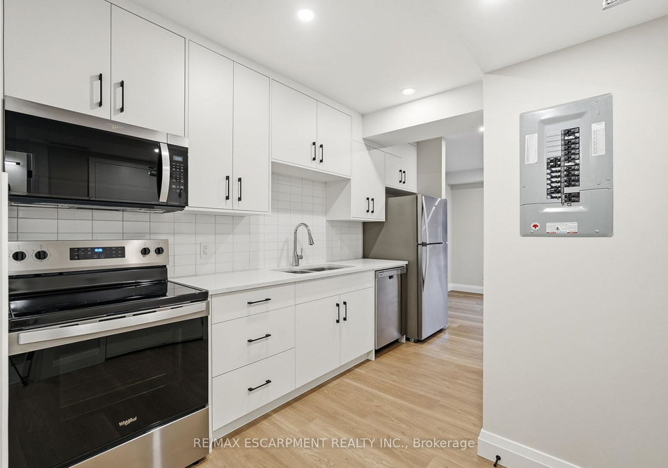231-park-street-n-hamilton-ontario-x12651940
