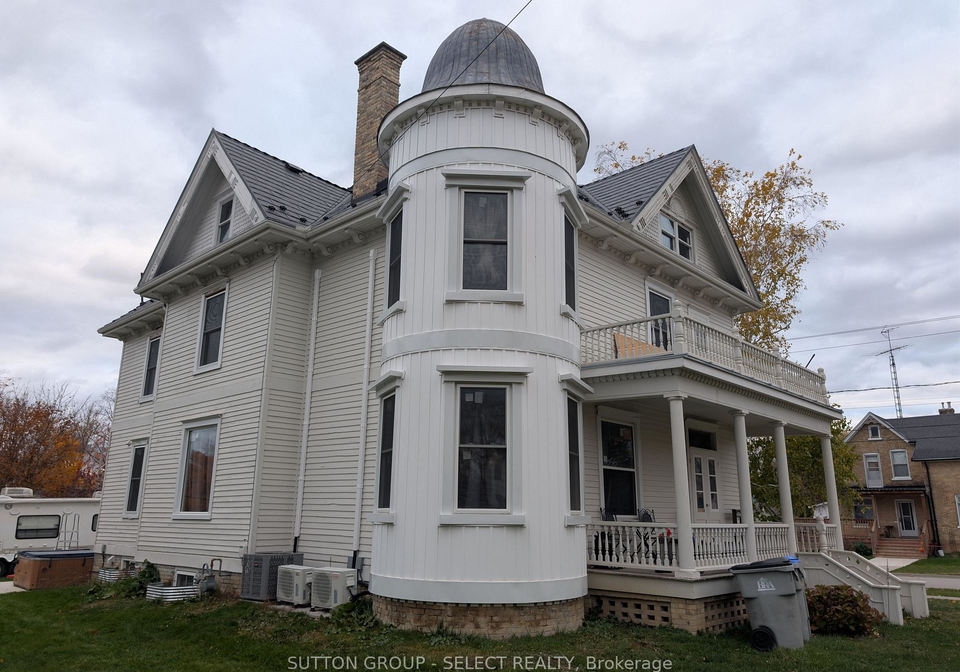 555-erie-street-warwick-ontario-x12652244