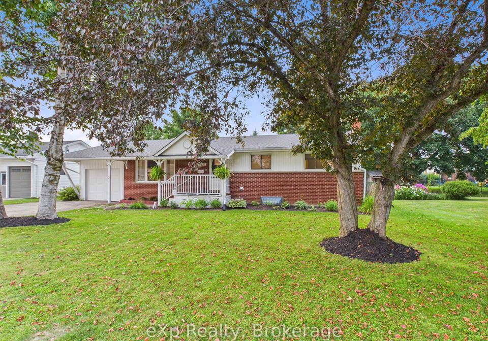32-centennial-street-arran-elderslie-ontario-x12652398