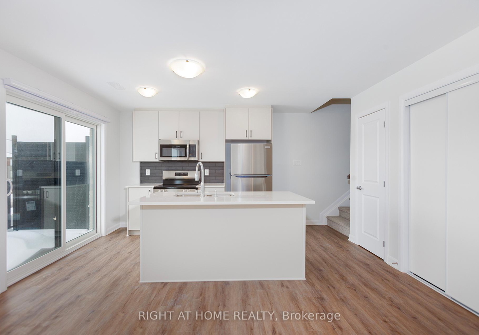 1221-creekway-private-kanata-ontario-x12652480