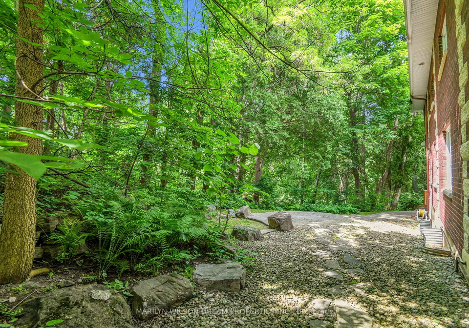 211-northcote-place-ottawa-ontario-x12652870