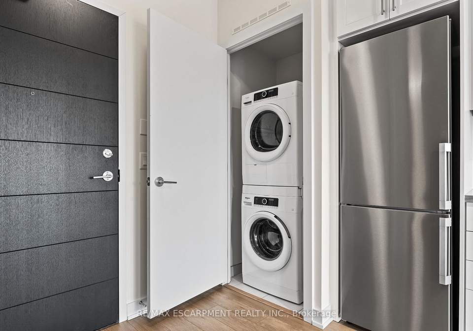 212-king-william-street-hamilton-ontario-x12652916