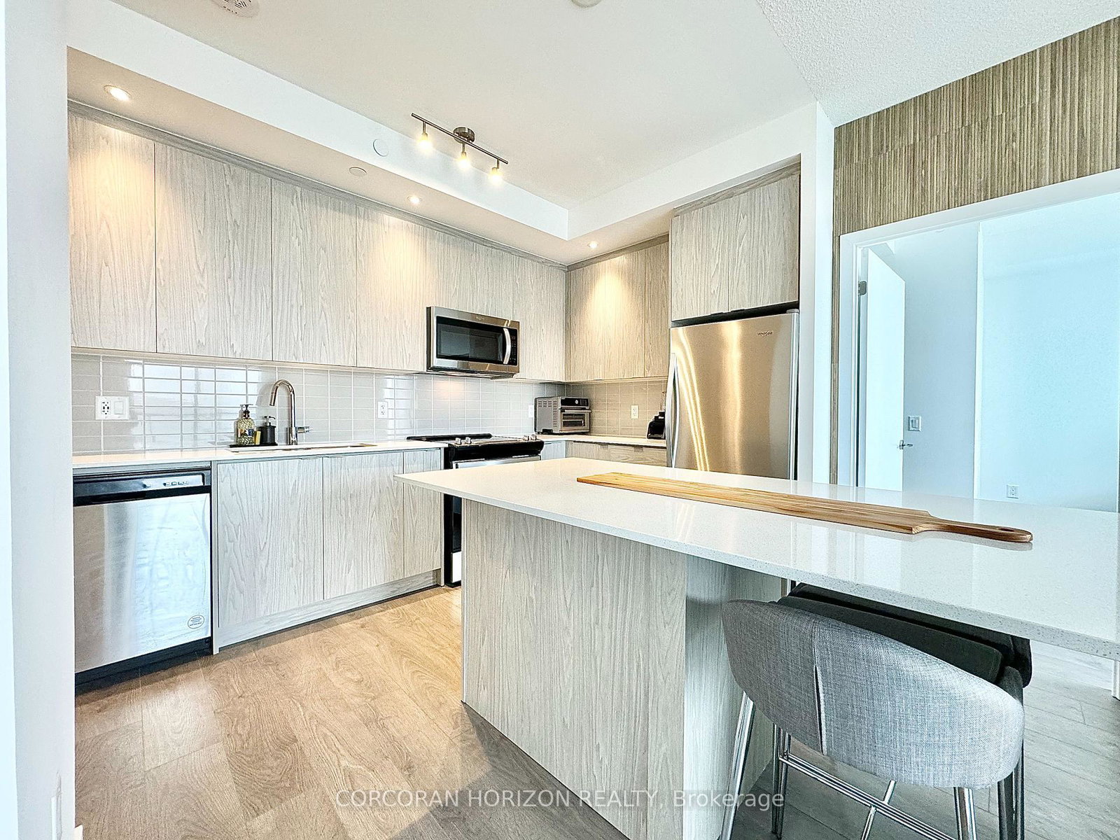 55-duke-street-w-kitchener-ontario-x12653092