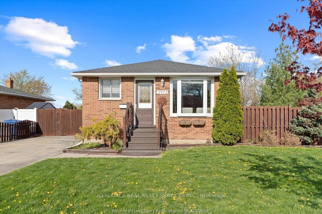 2972-grandview-street-windsor-ontario-x12653756