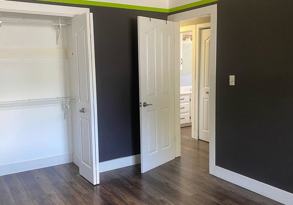 2972-grandview-street-windsor-ontario-x12653756