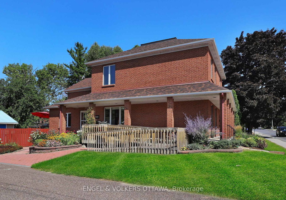 190-john-street-n-arnprior-ontario-x12654676