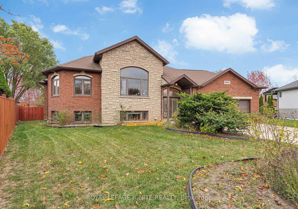 9617-manitou-crescent-windsor-ontario-x12656544