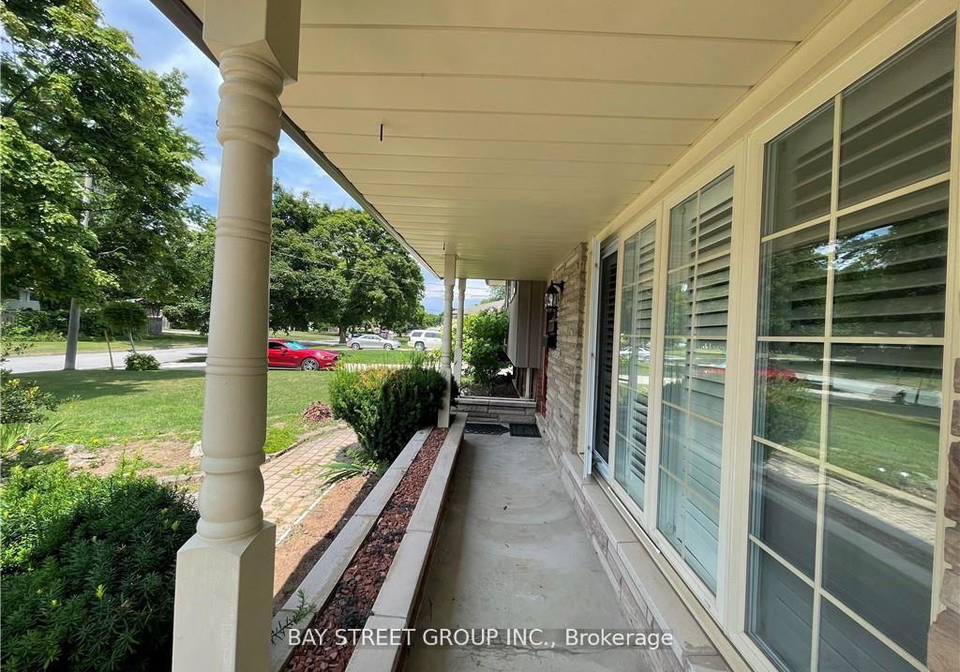 10-rideau-crescent-st-catharines-ontario-x12656814