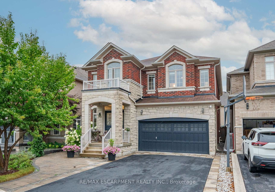 19-mcknight-avenue-hamilton-ontario-x12656994