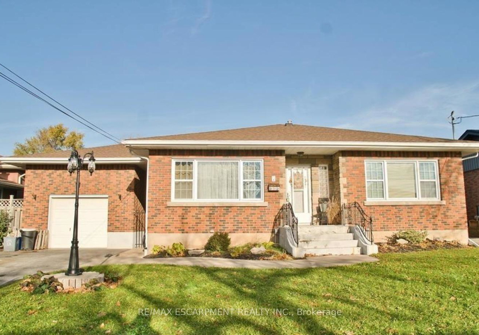 7-chalmers-street-st-catharines-ontario-x12657024