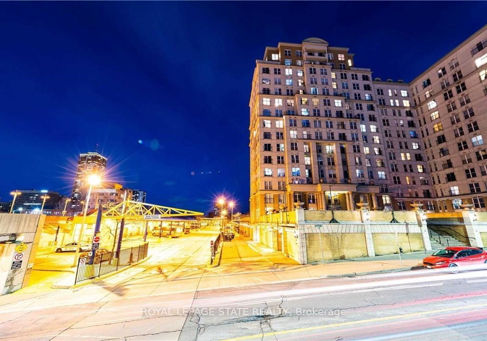 135-james-street-s-hamilton-ontario-x12657080