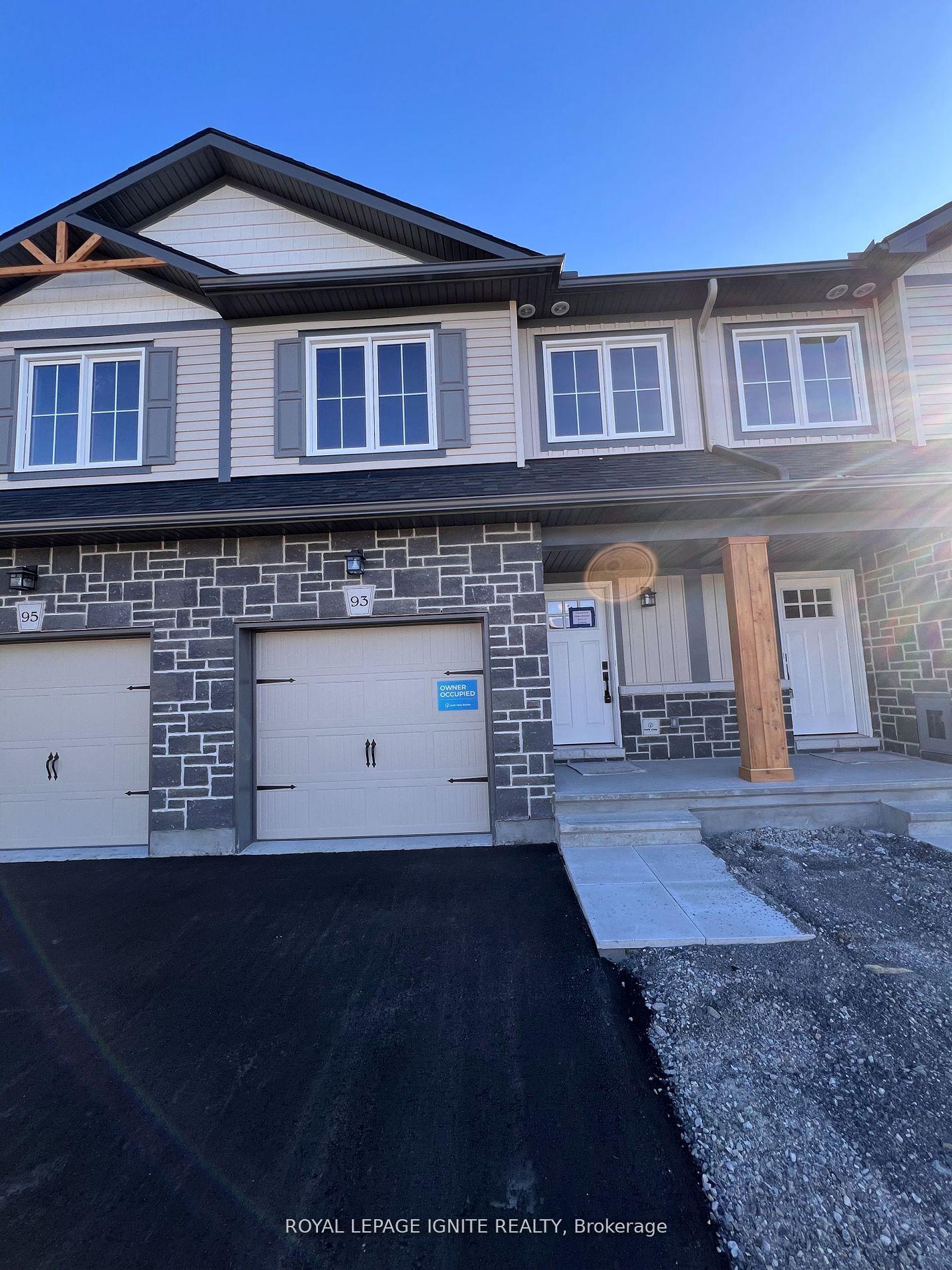 93-whitcomb-crescent-smiths-falls-ontario-x12657126