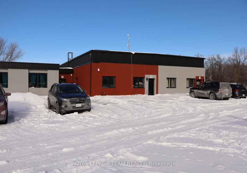 3880-county-7-road-south-dundas-ontario-x12658324