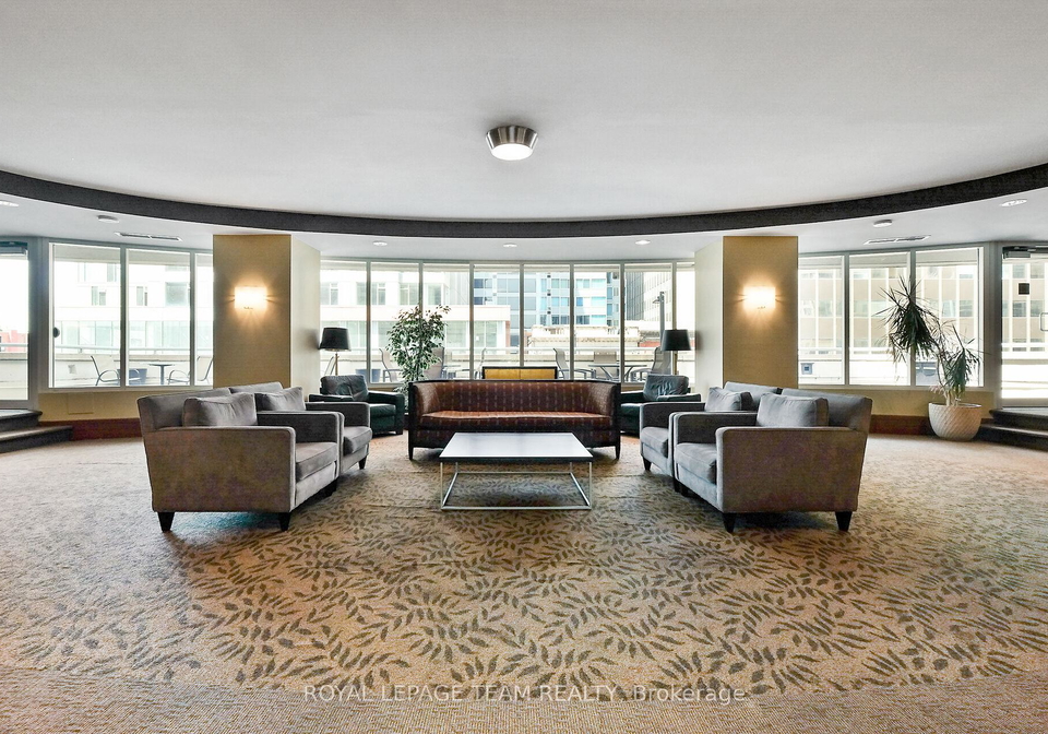 200-rideau-street-lower-town-sandy-hill-ottawa-ontario-x12658376