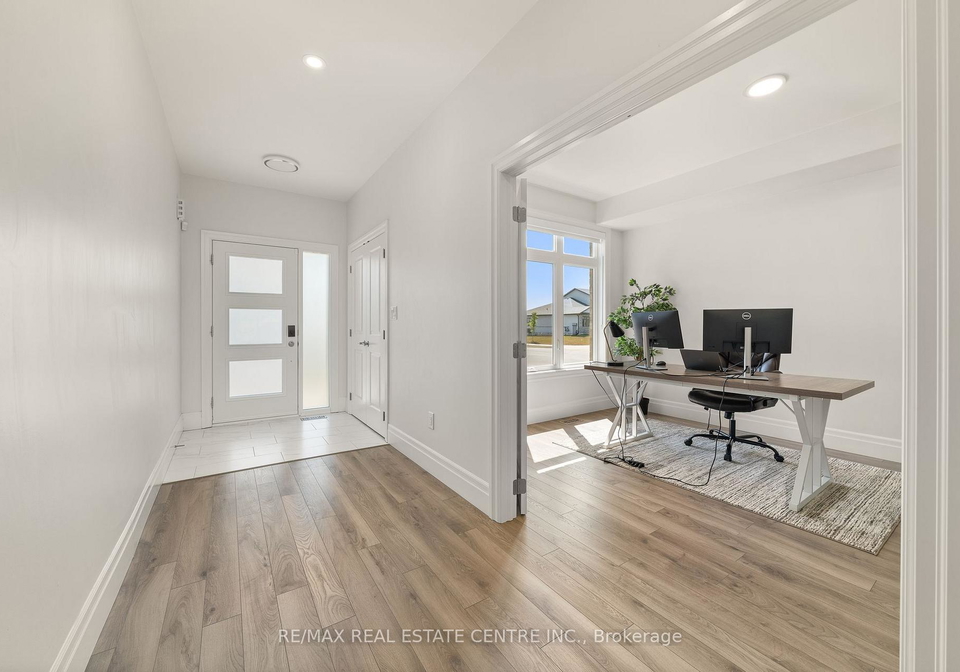 218-beasley-crescent-prince-edward-county-ontario-x12659340