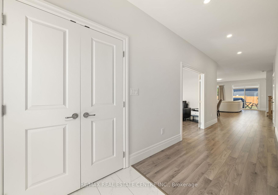 218-beasley-crescent-prince-edward-county-ontario-x12659340