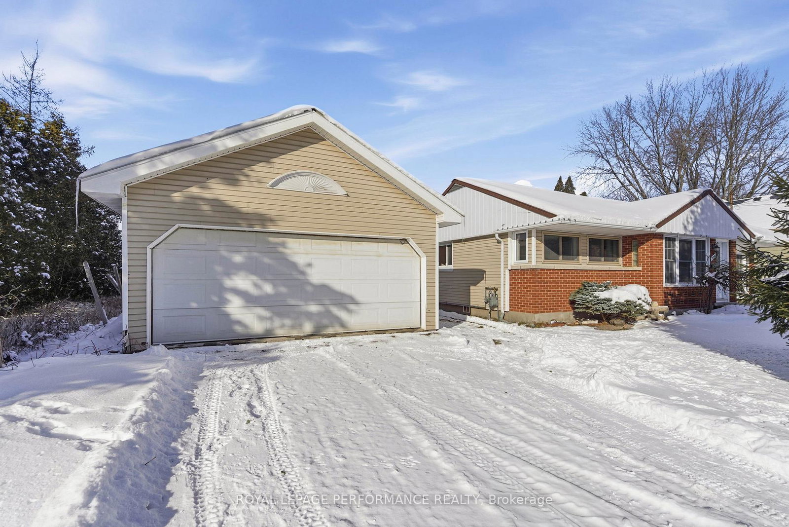 724-st-antoine-street-cornwall-ontario-x12659478