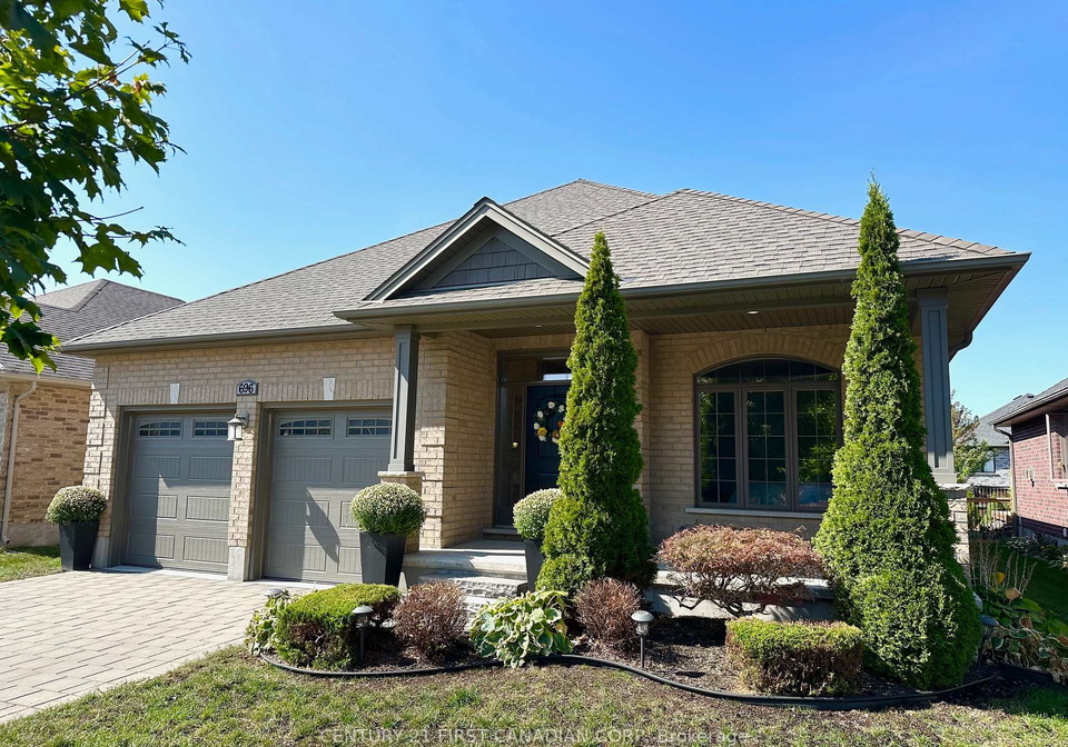 696-bennett-crescent-strathroy-caradoc-ontario-x12659596